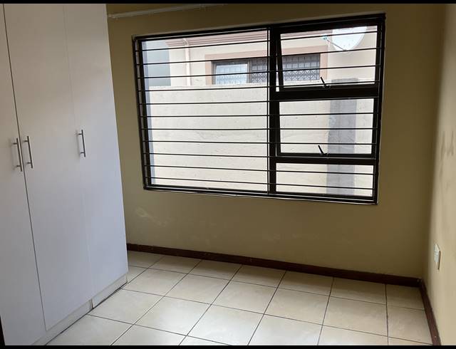 3 BEDROOM FREEHOLD FOR SALE IN SAGEWOOD